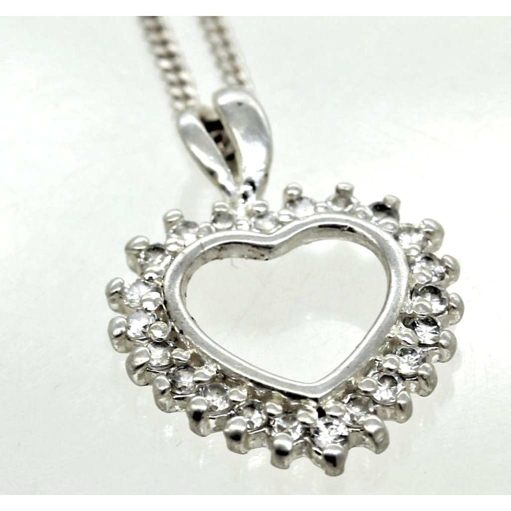 925 Sterling Italy Han Small Heart Pendant W/Simulated Diamonds Necklace 16